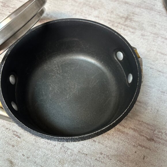 Calphalon Premier Space Saver Hard-Anodized Nonstick 1.5-Quart Sauté Pan w/ Lid - Picture 2 of 3